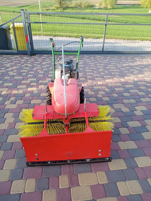 Zamiatarka odsniezarka Agria 7100