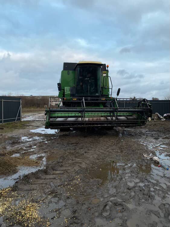 Комбайн John deere