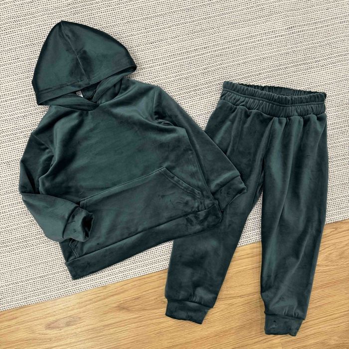 Розпродаж 64р та 76р! Дитячий утеплений велюровий костюм