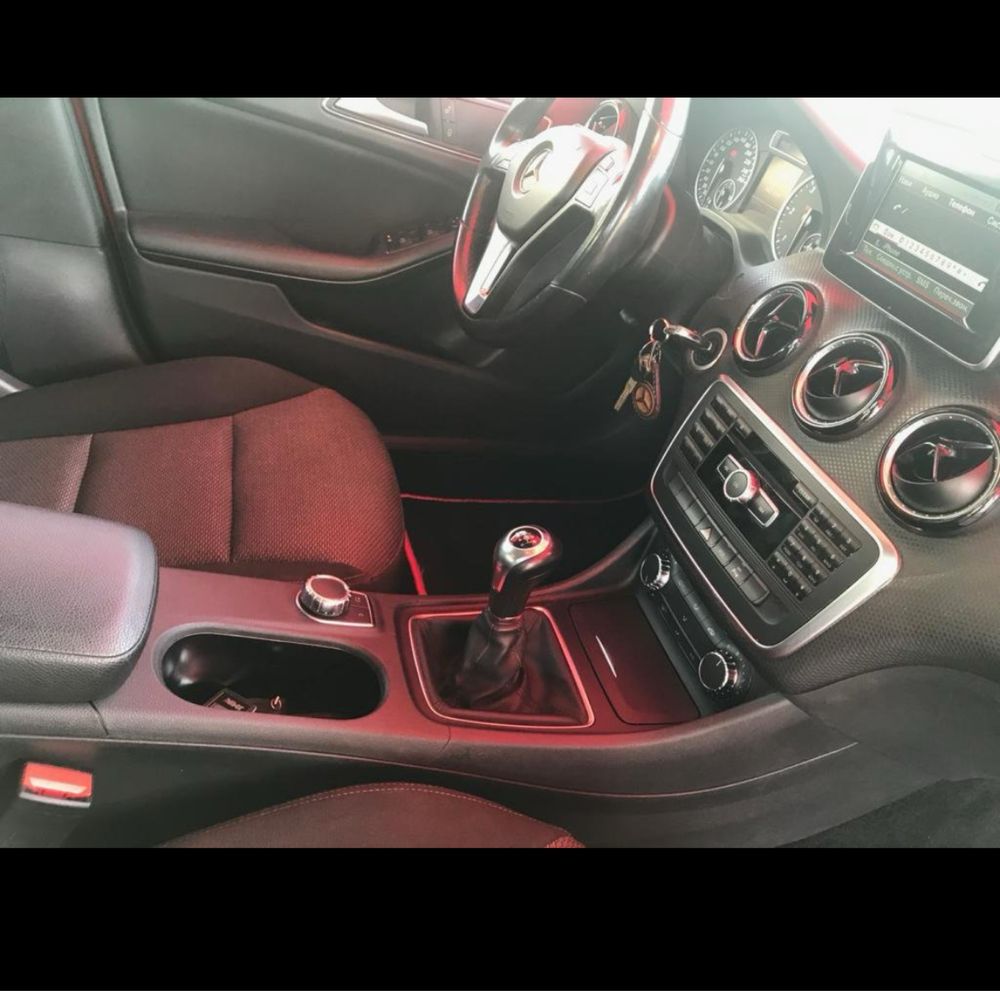 Mercedes A 160d. Muito bom conservado