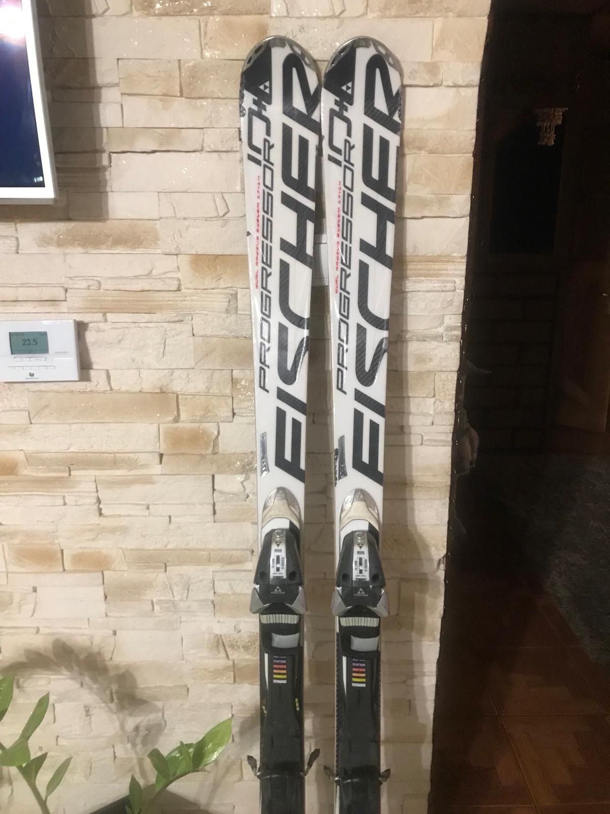 Fischer progressor 10+ 
Długość  175 cm