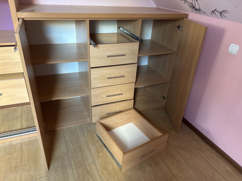 Duża szafa plus komoda 2w1