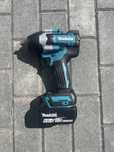 Klucz udarowy akumulatorowy Makita DTW700 + bateria Makita 18v 6.0Ah
