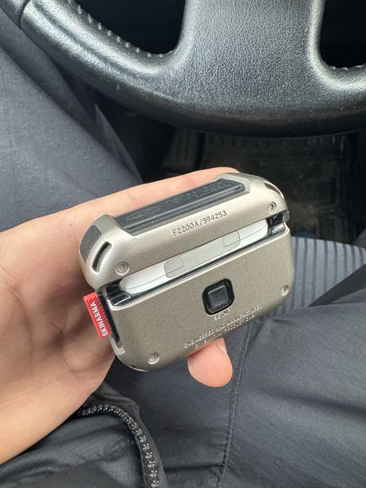 захисний чохол кейс SkinArma для air pods pro