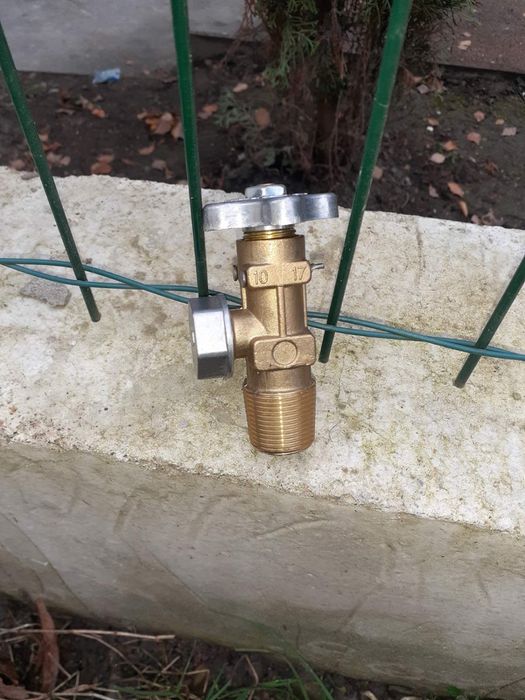 Балон газовий 8 кг/19,2 л з редуктором