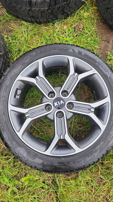 Koła,felgi KIA XCEED 5x114,3,opony zimowe Hankook Winter 235/45/18