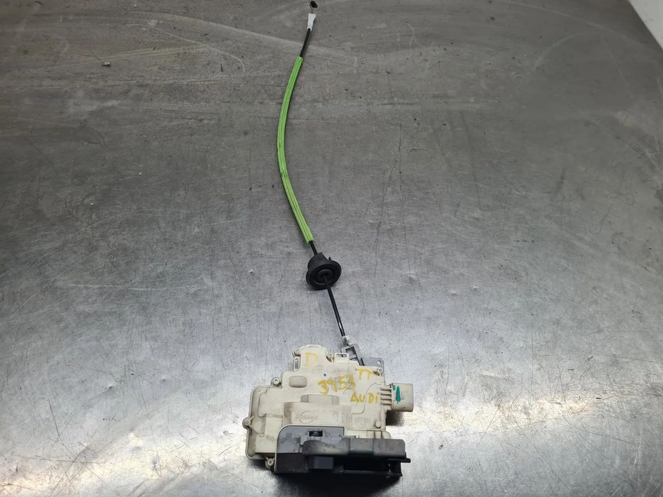 Fechadura / fecho porta frente direito AUDI TT (8J3)