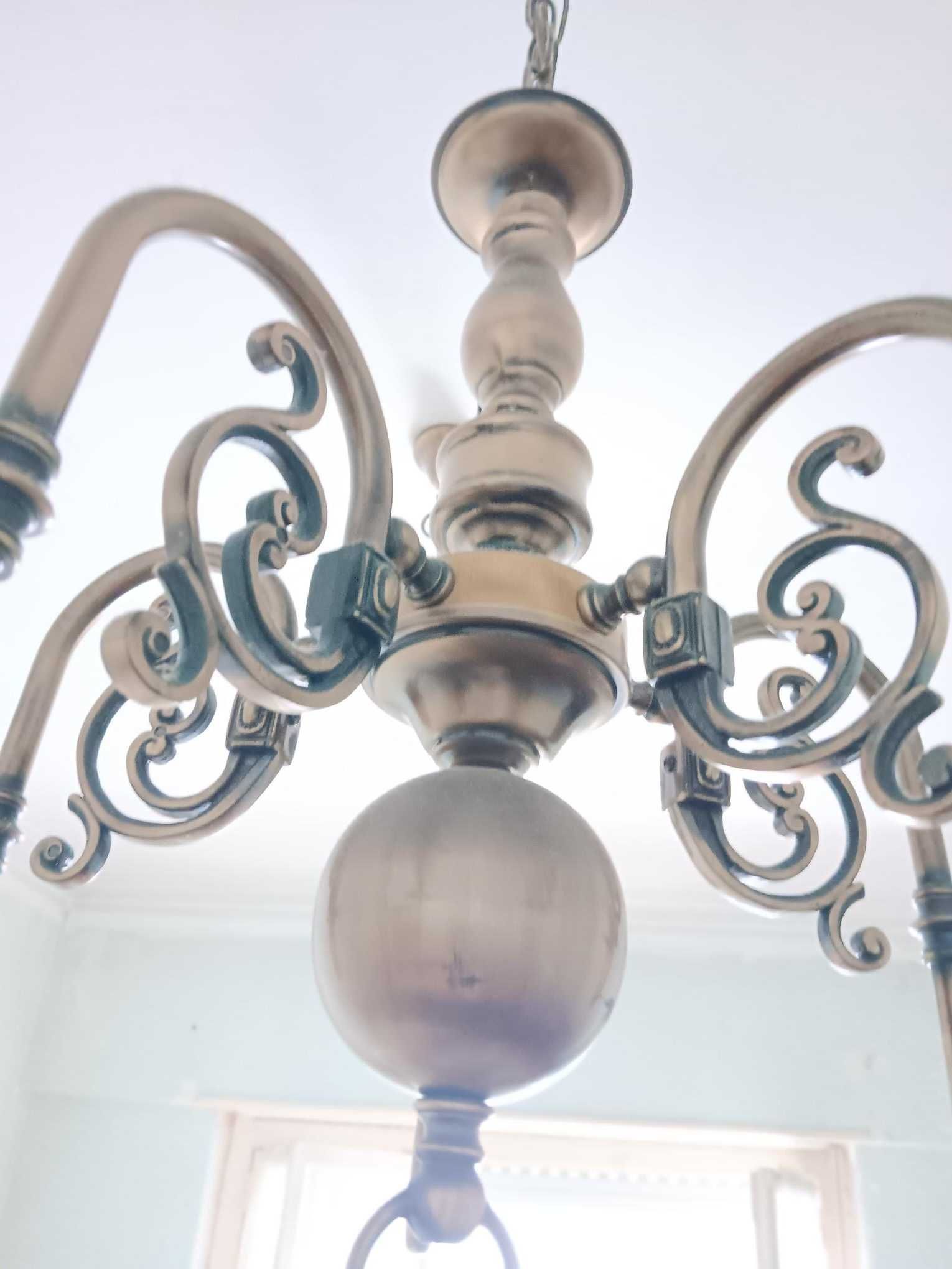 Lustre de sala estilo holandês