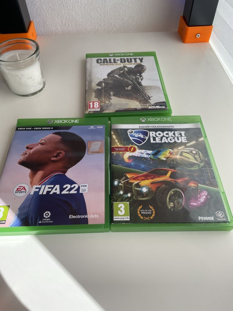 Xbox one X 1Tb + 3 Jogos