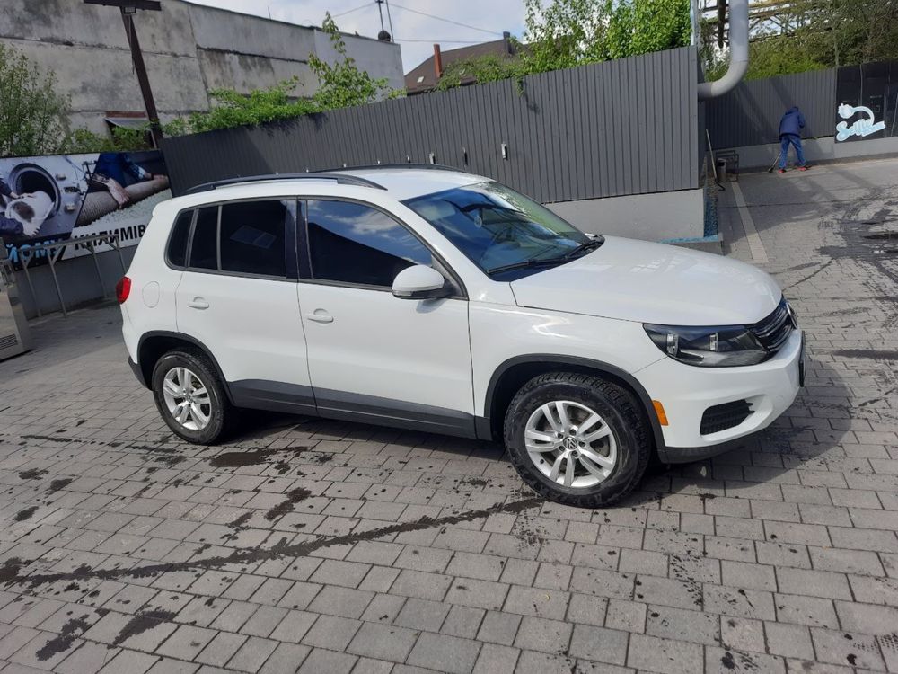 Свіжопригнаний VW Tiguan  2015