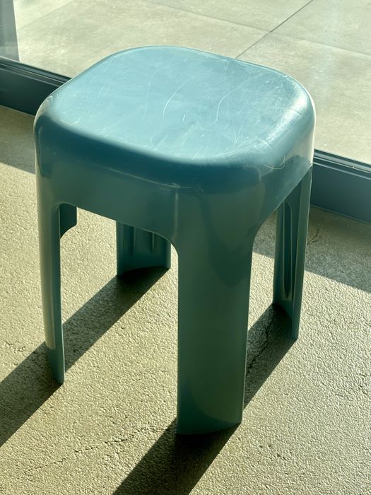 Designerski Turkusowy Stołek Taboret Vintage z tworzywa Bauhaus