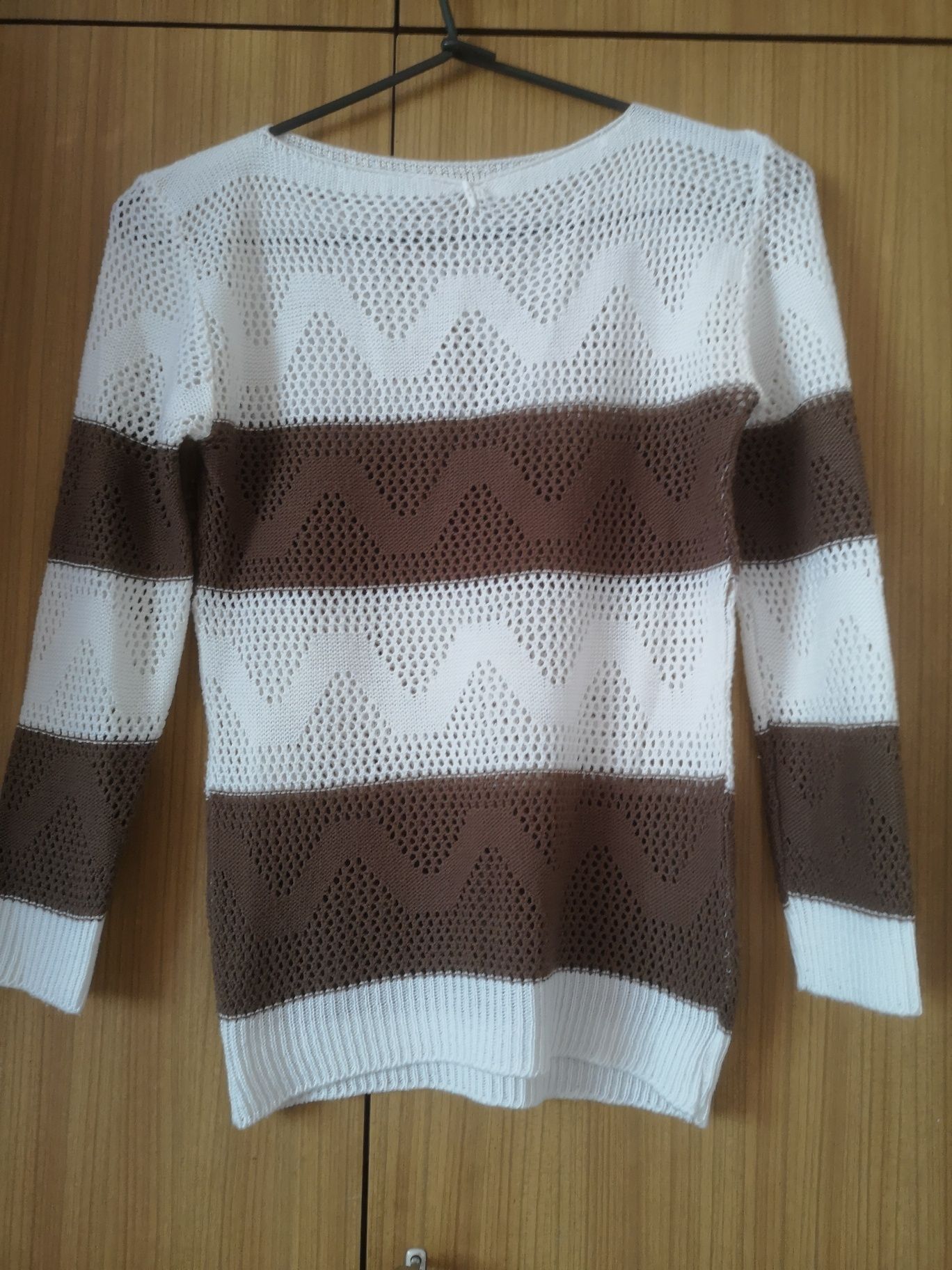 Sweter rozmiar S/M