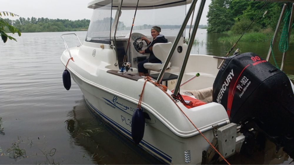 Quicksilver flamingo Łódź kabinowa wędkarska