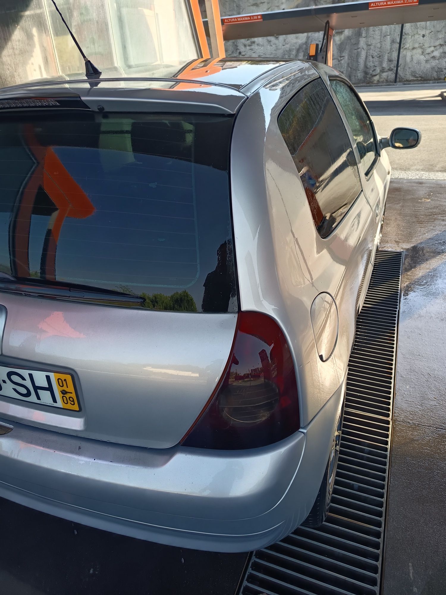 Clio 1.5 comercial