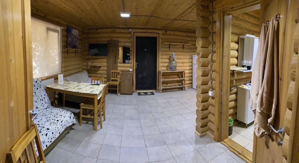 Дом по суточно , с беседкой и барбикю зоной .