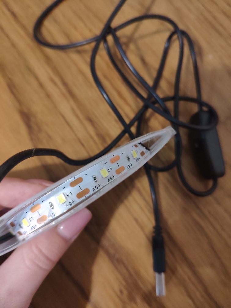 LED-стрічка самоклеюча 4 м USB нова