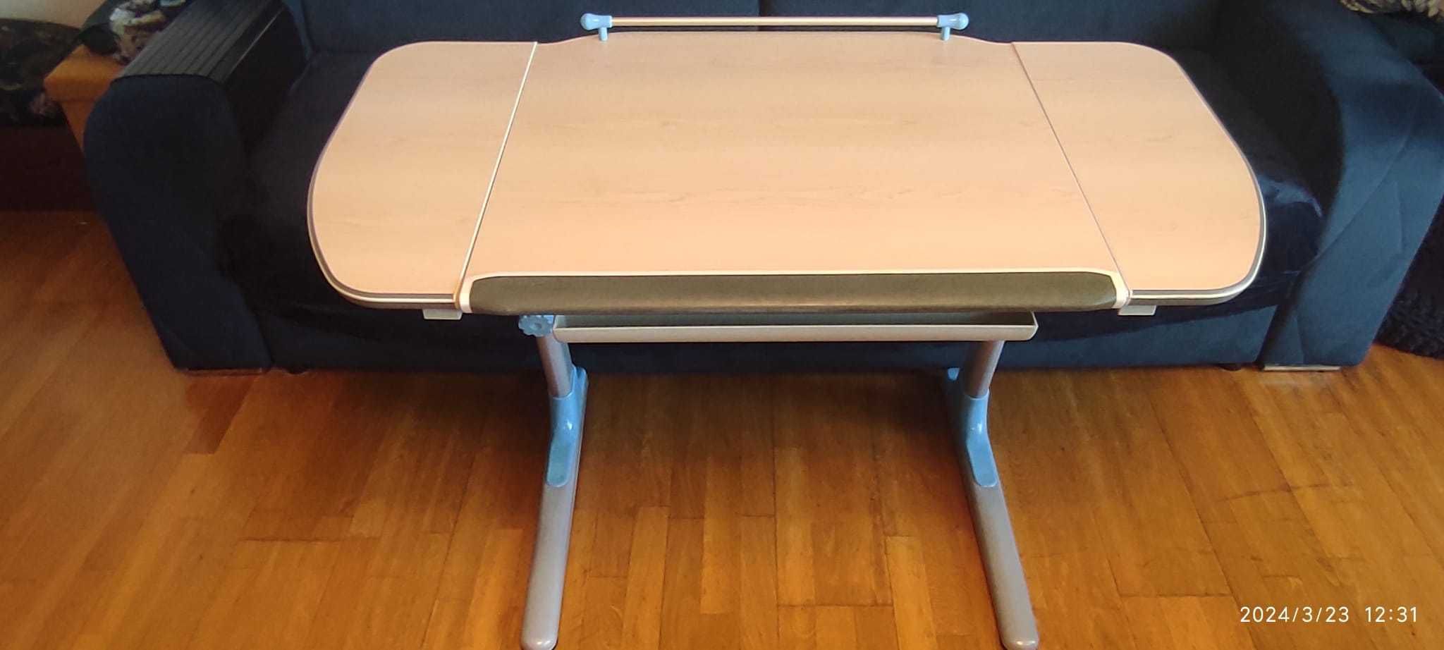 Mayer biurko dla dziecka ergonomiczne rosnące razem z nim - regulowane
