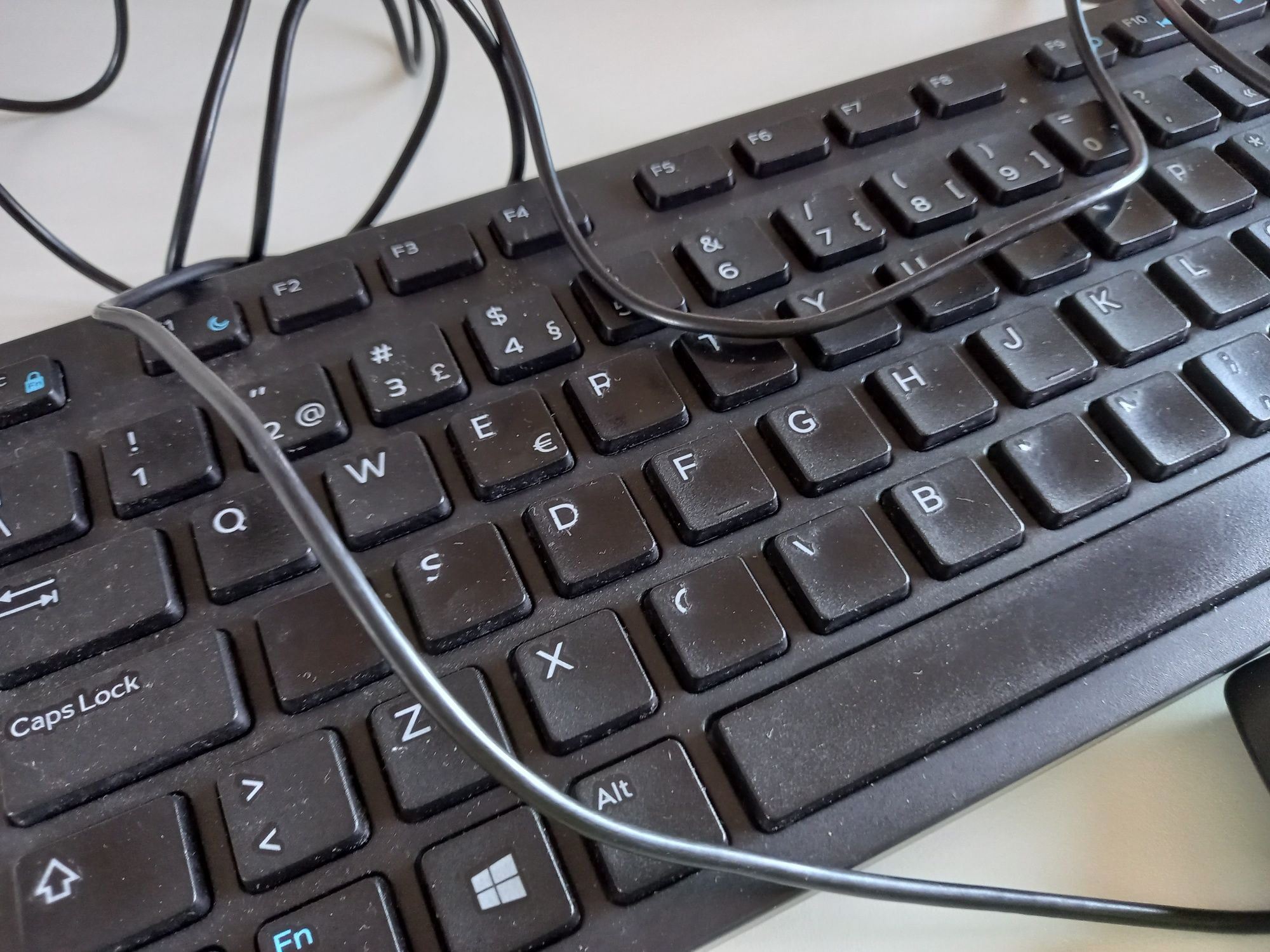 Teclado e rato como novos