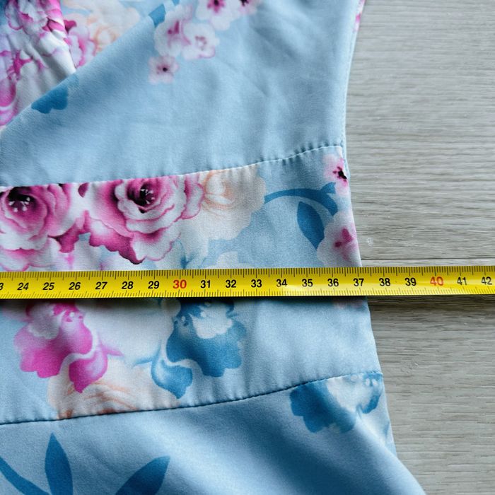 Śliczna niebieska kwiatowa sukienka Pakuten S/M Nowa