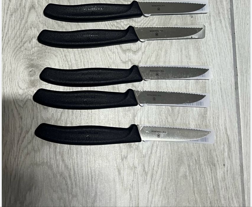 Noże kuchenne Victorinox z ząbkami 5 sztuk ostre nowe w opakowaniach