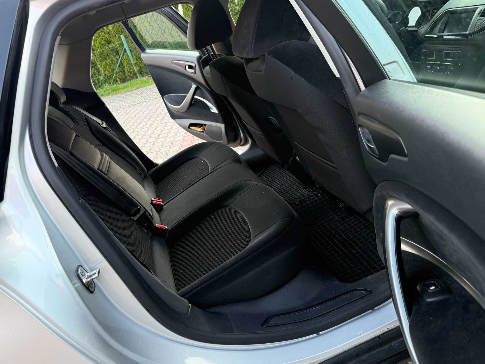 Citroen C5 2.0hdi 12.09r manual 1 wł. doinwestowany pewne auto zobacz