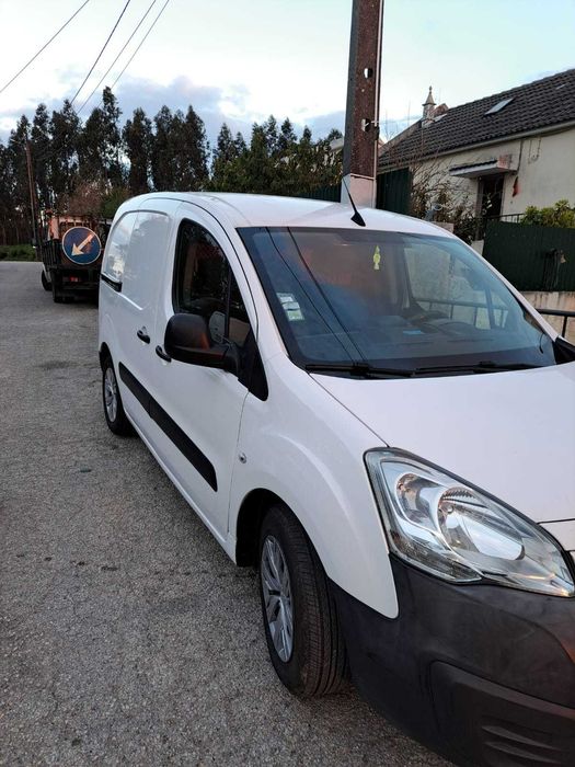 Peugeot Partner 2015 1.6 100cv 3 lugares