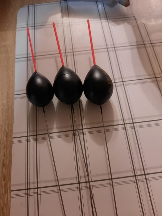 Spławiki Gut- mix Rw 2 gramat.8 i 6