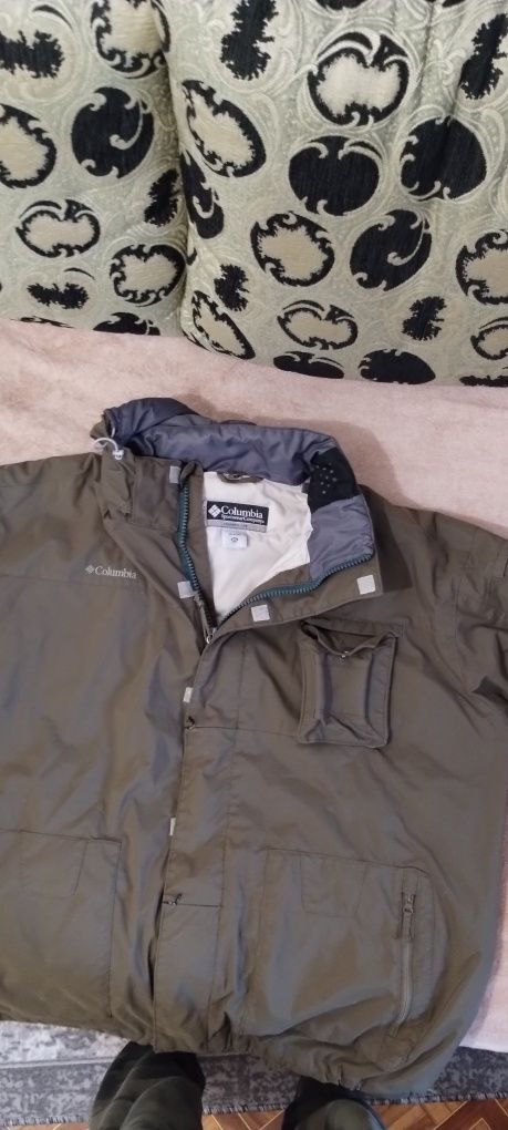 Куртка спортивна .пух, Columbia 3XL
