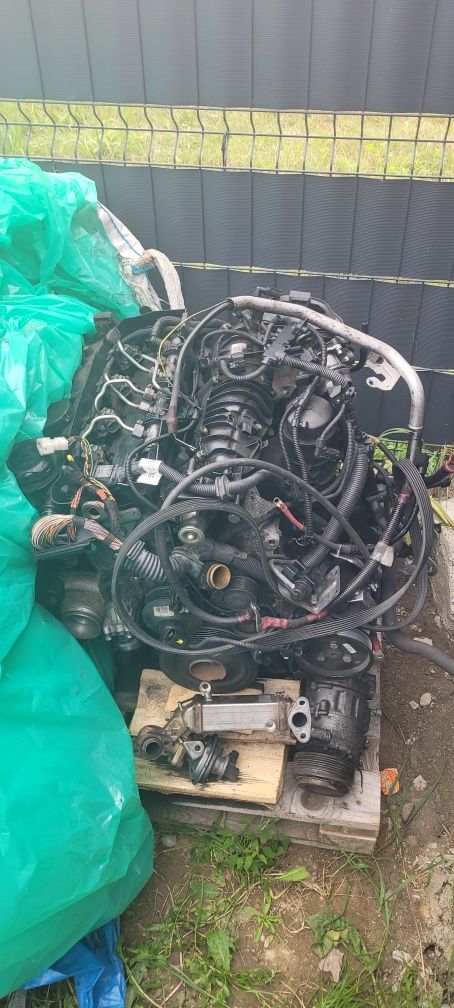Silnik BMW X3 E83 2.0D N47 120 – uszkodzony kompletny