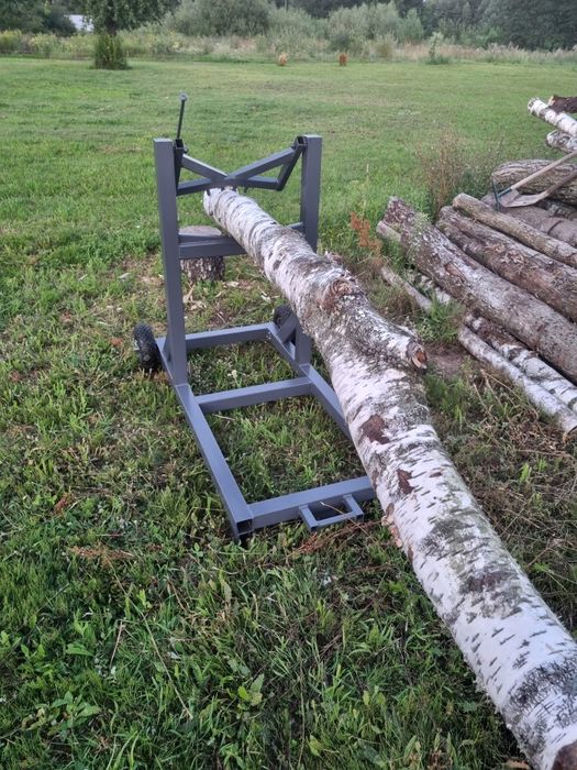 Stojak do drewna, koziołek samoklinujący