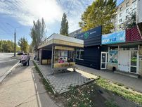 Пр.Миру/Театральна 37 кв.м. прохідняк на зупинці ціна 14000 грн/міс