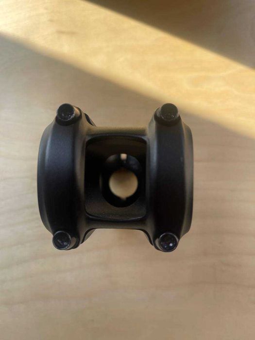 Виніс новий Sixpack Racing Vertic-35 35mm 40mm
