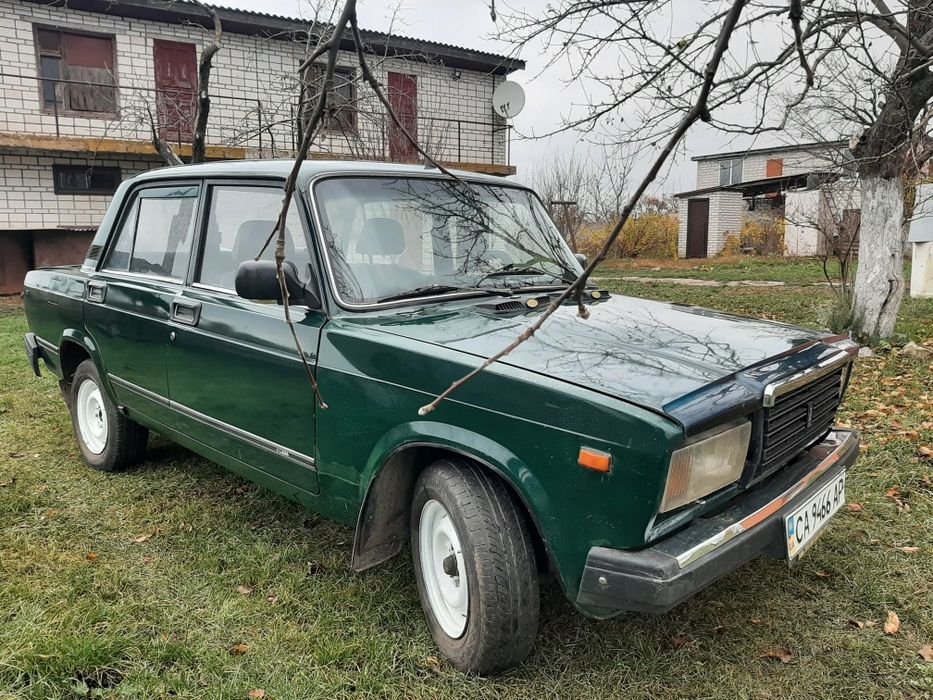 Продам Ваз 2107 бензин