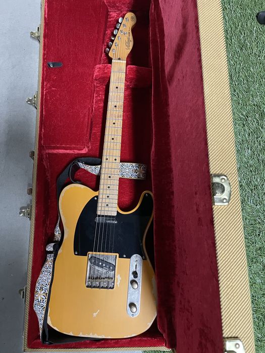 Vintage Icon V52MRBS Distressed Butterscotch