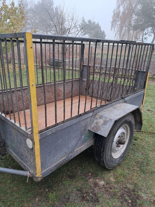 Przyczepka 1 osiowa rolnicza