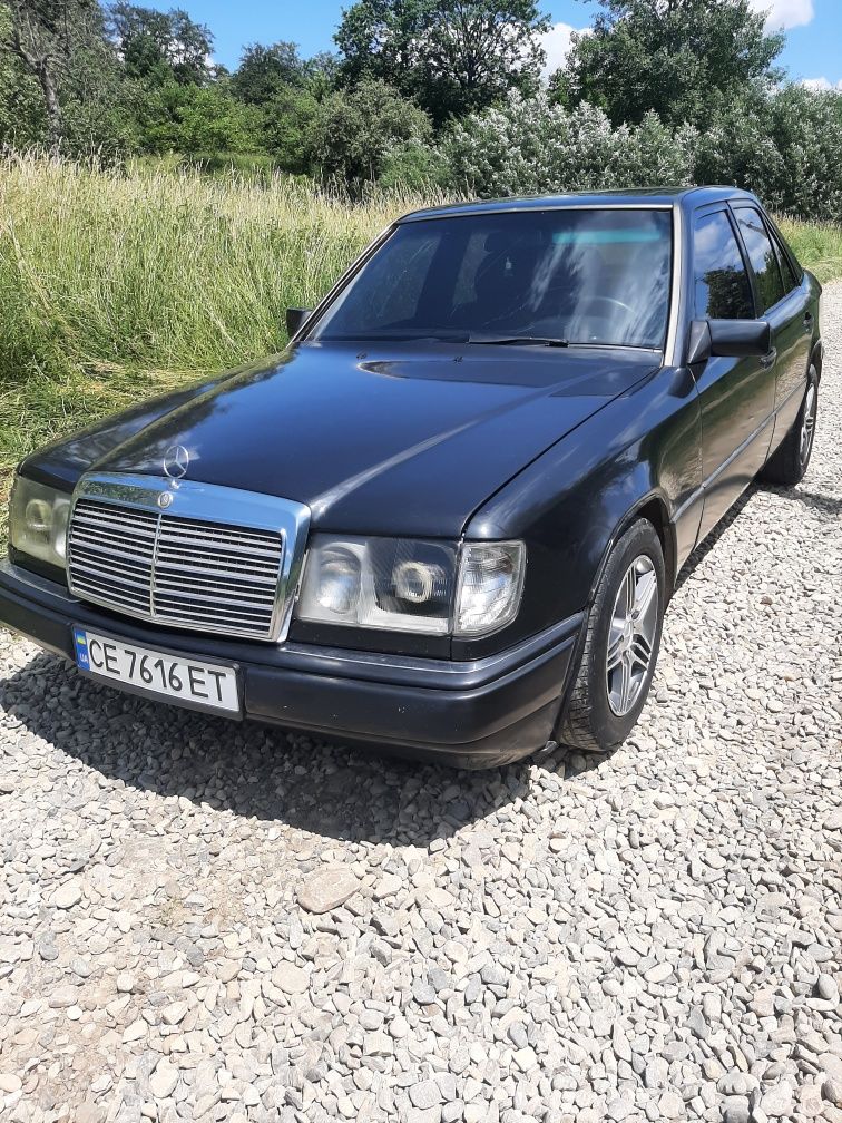 Мерседес 124 2.0 газ/бенз