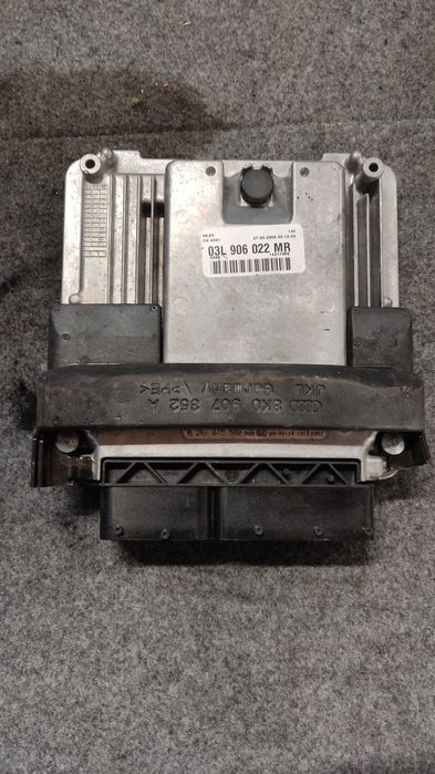 Sterownik silnika komputer audi a4 b8 2.0 TDI CAHA