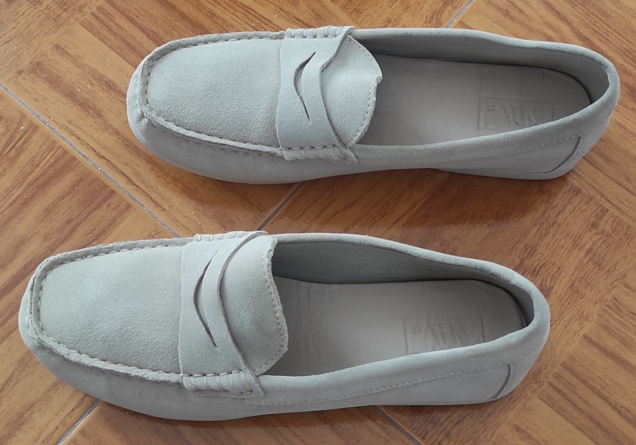 Sapatos camurça.