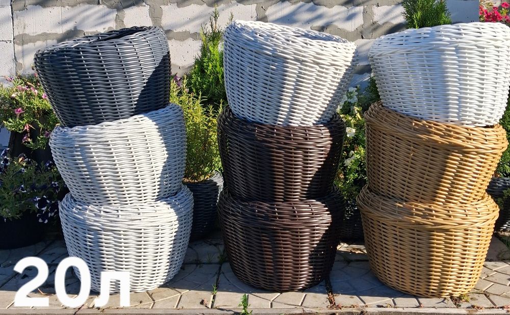 Кашпо з ротангу ручной робити