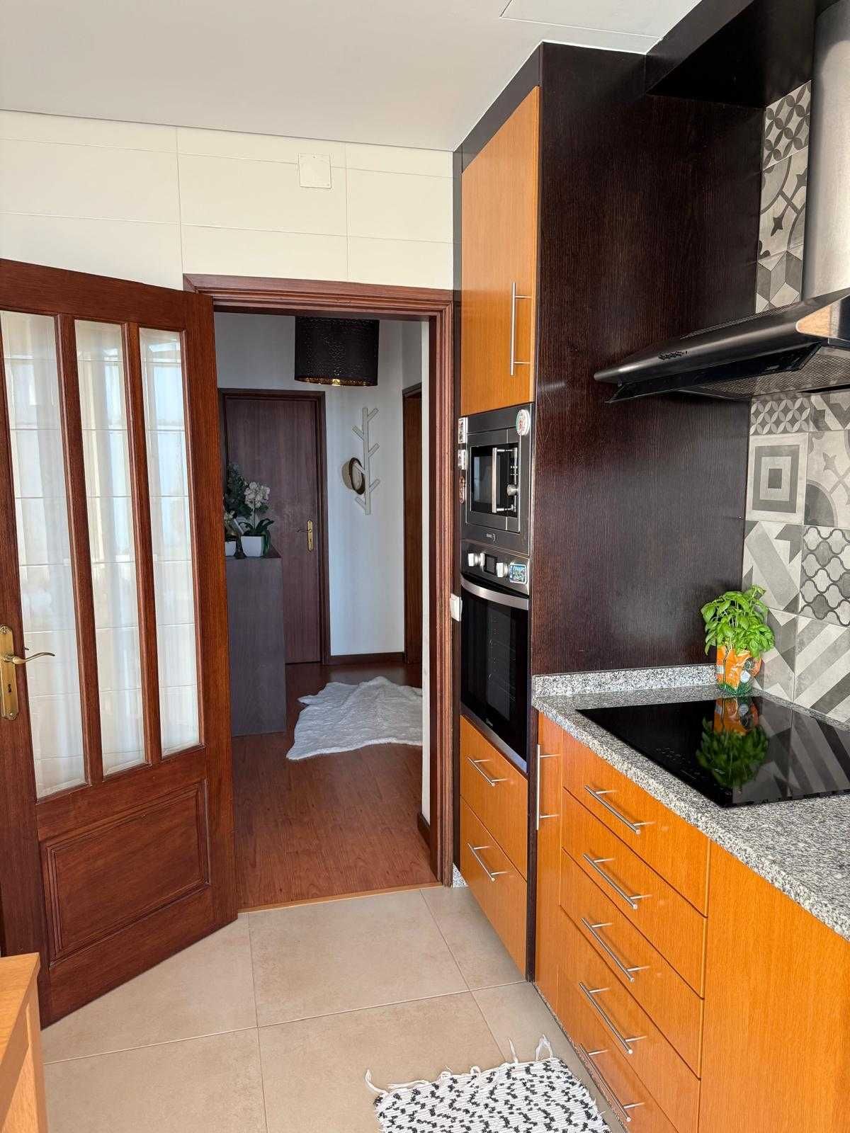 Apartamento T2 com terraço - Caldas das Taipas