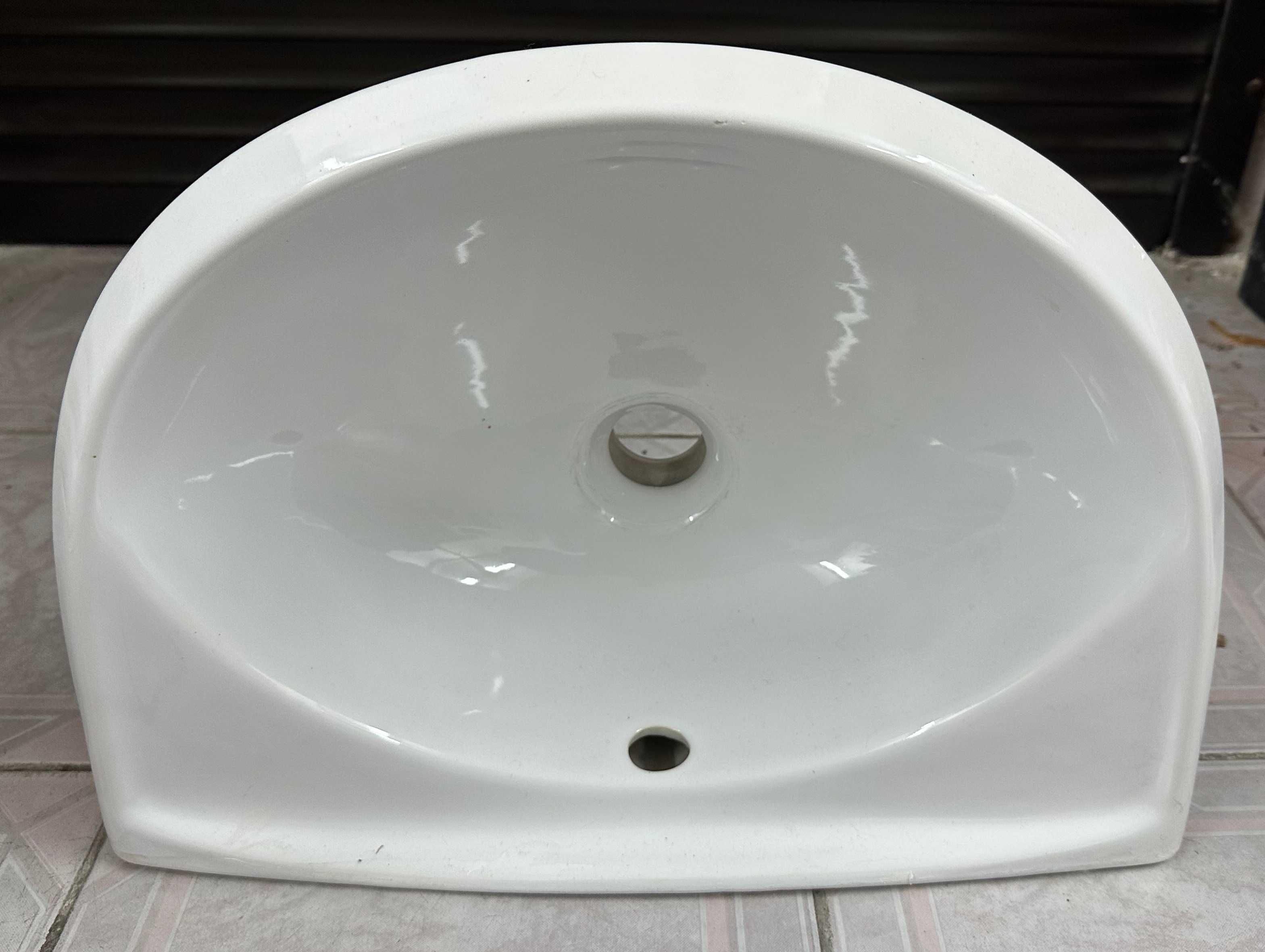 Umywalki ceramiczne