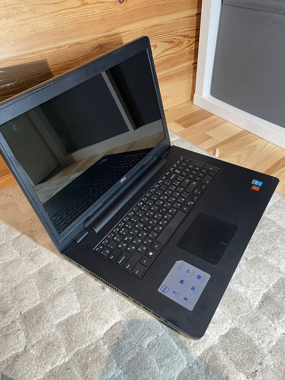 Продам ноутбук Dell inspiron 17 5000