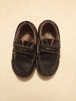 Sapatos geox tamanho 23