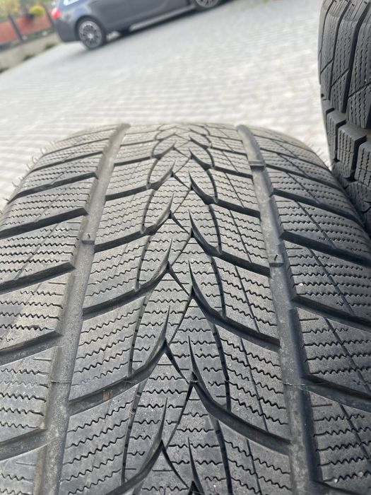 Komplet opon zimowych IMPERIAL SNOWDRAGON UHP JAK NOWE 255/45 r. 19