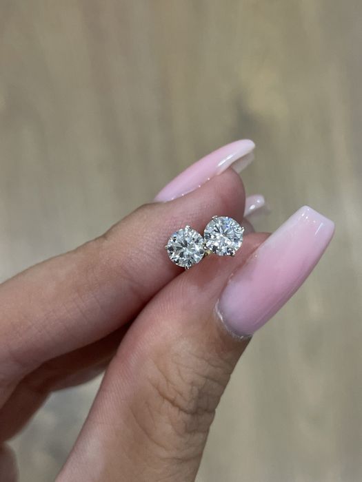 Серьги - гвоздики в золоте 585, муассанит 0.50ct GRA