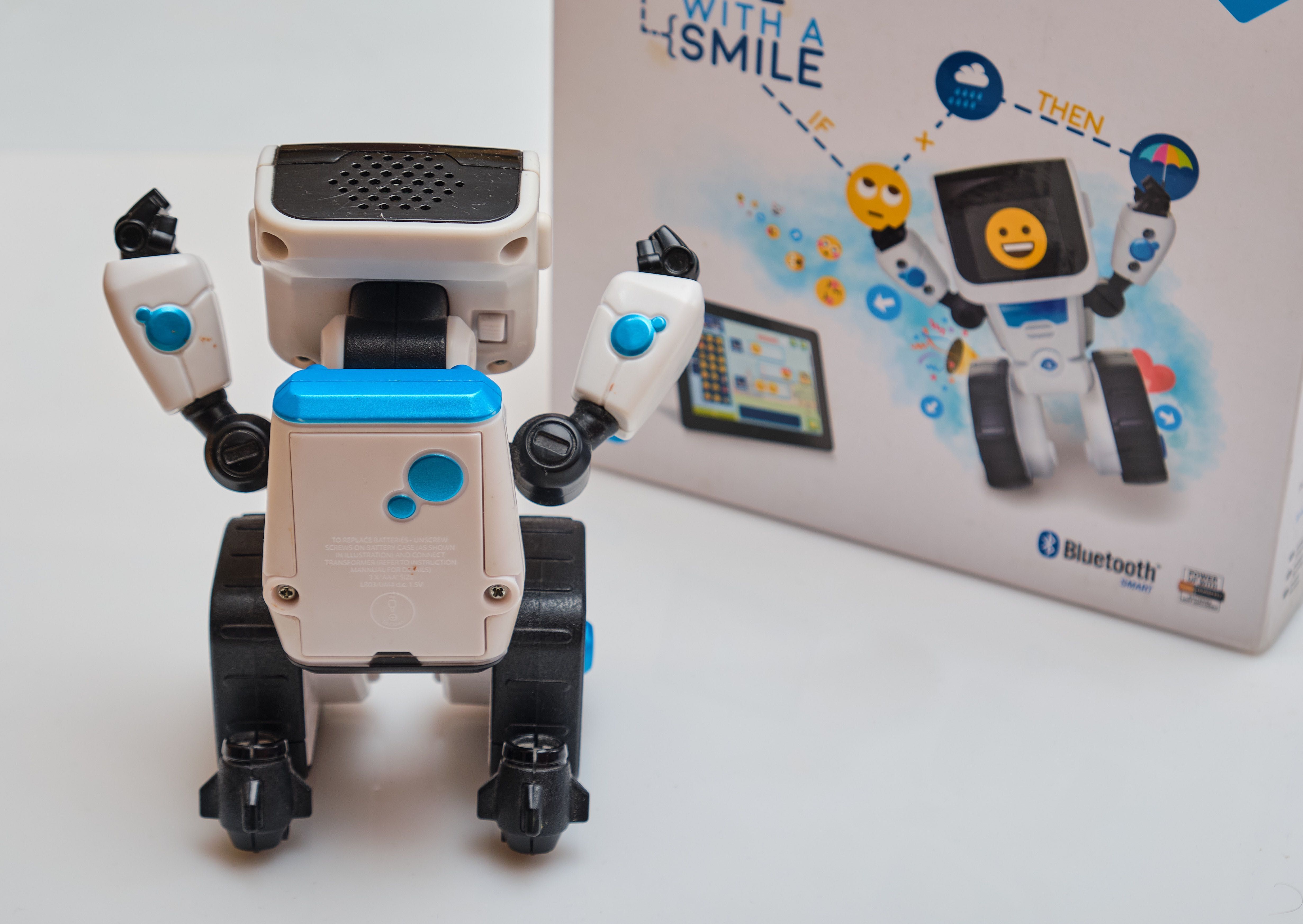 Robot COJI edukacyjny sterowany z aplikacji iphone ipad android