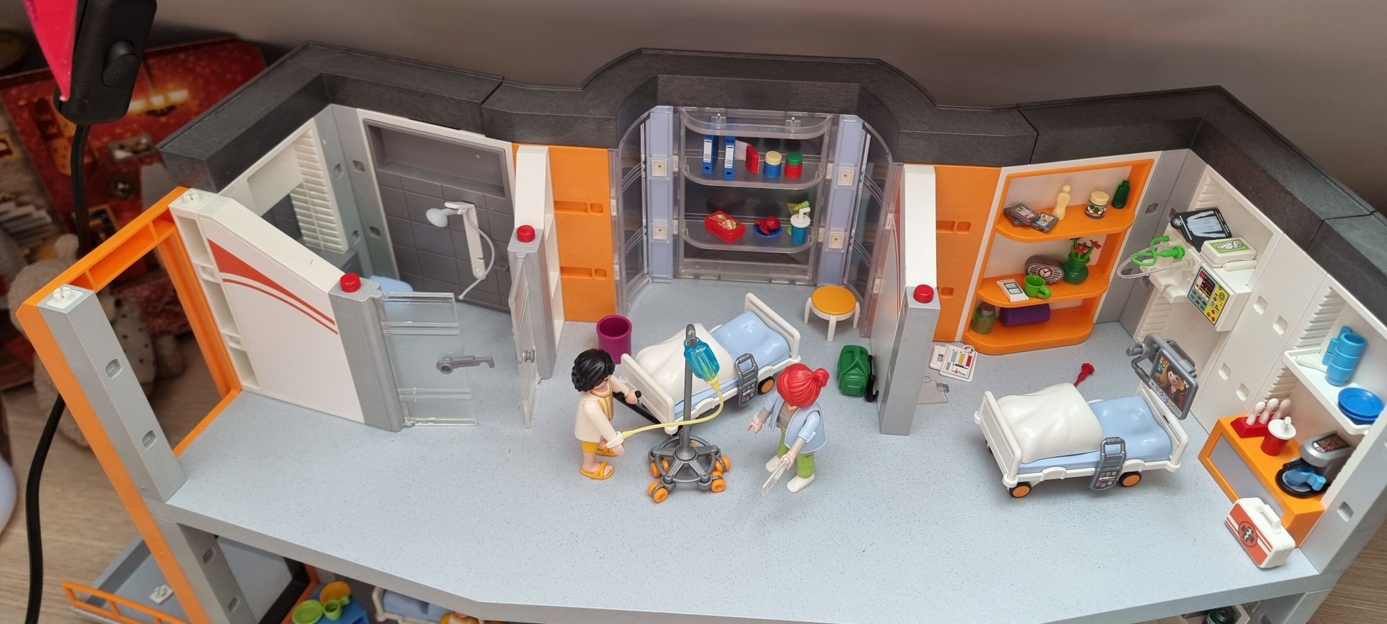 Playmobil duży szpital 70190  i 70192