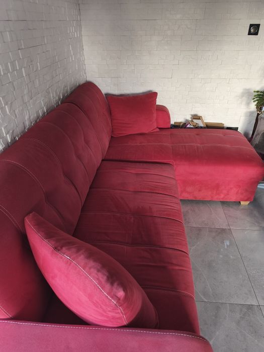 Sprzedam kanapę narożnik czerwony idealny