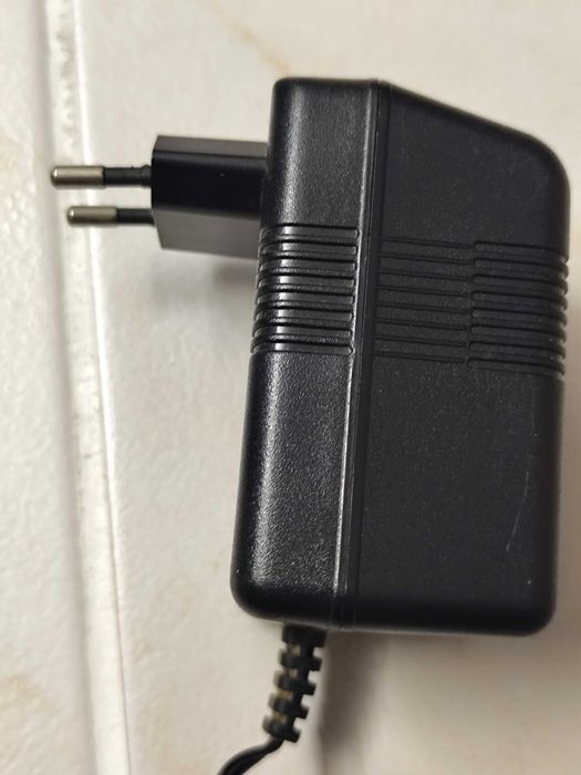 Power Supply / Transformer 12VDC 1000mA (1 Ampere)64551956370689121