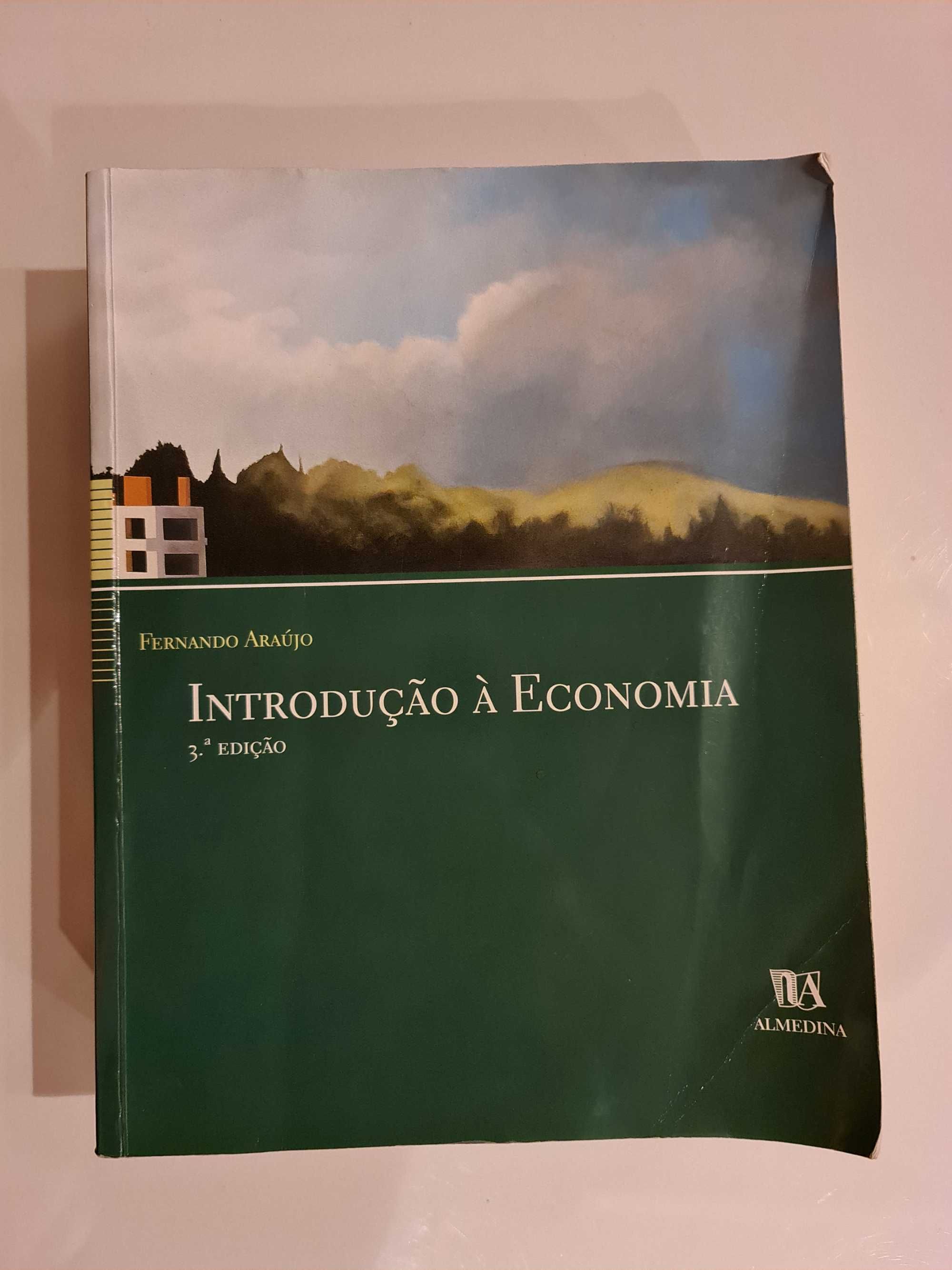 Introdução à Economia - Fernando Araújo